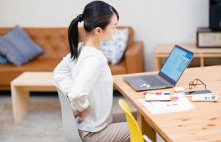 デスクワーク　画像　